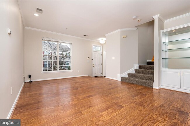 Building Photo - 77 Harbour Heights Dr