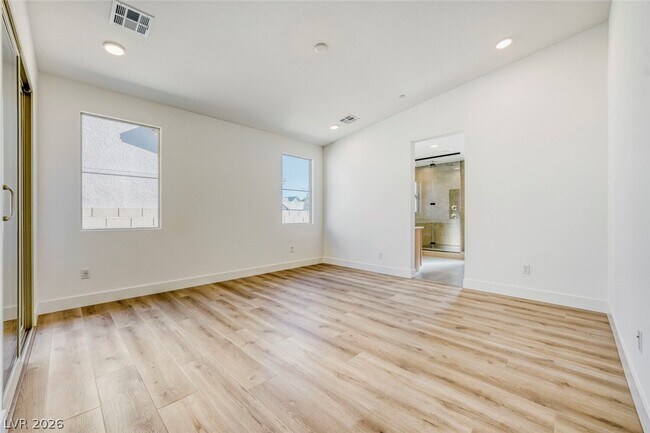 Building Photo - 1041 Soaring Sage Ave