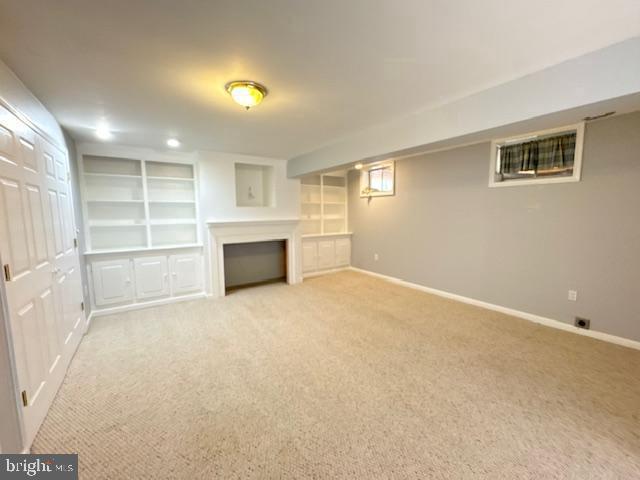 Building Photo - 317 Jackson Dr