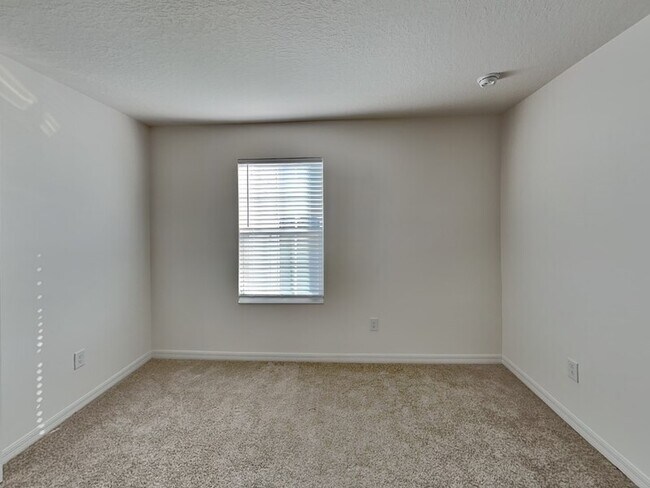 Building Photo - 1615 Cloudy Ct