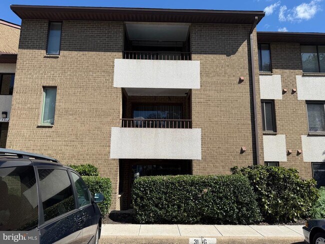 Building Photo - 531 Florida Ave