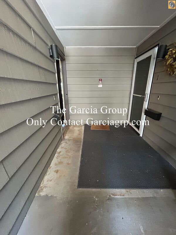 Building Photo - 1507 SW Hall St