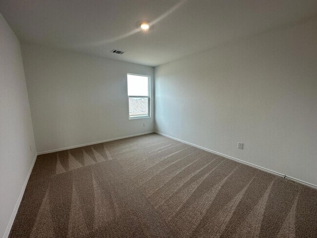 Building Photo - 229 Sonterra Dr