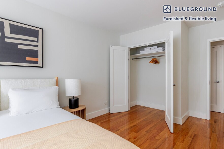 Building Photo - 141 E 33rd St