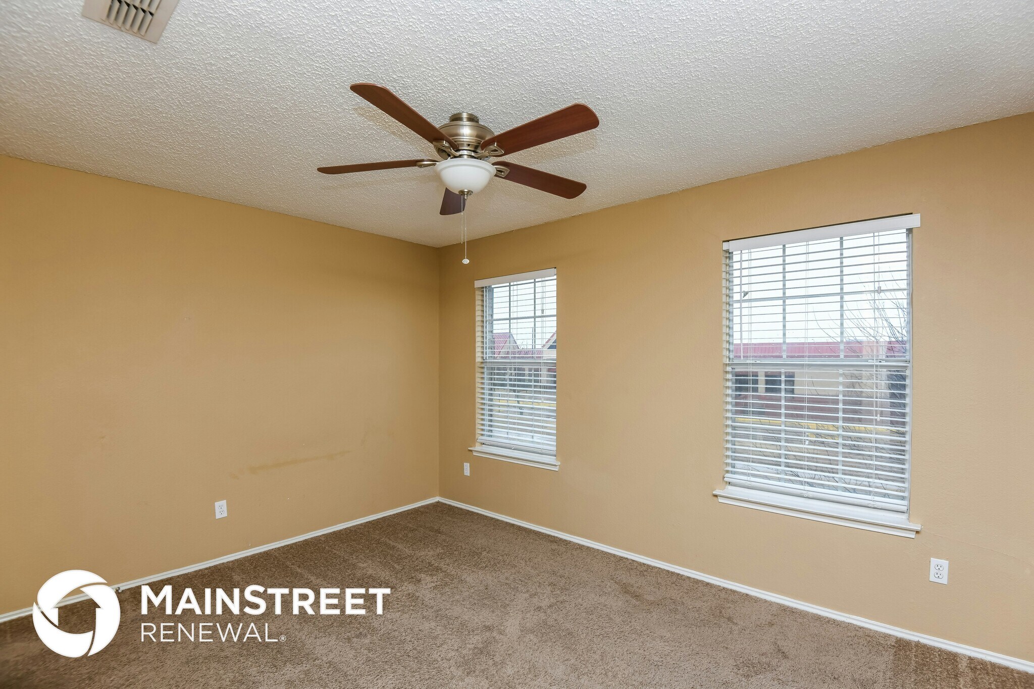 Building Photo - 2208 Havenwood Dr