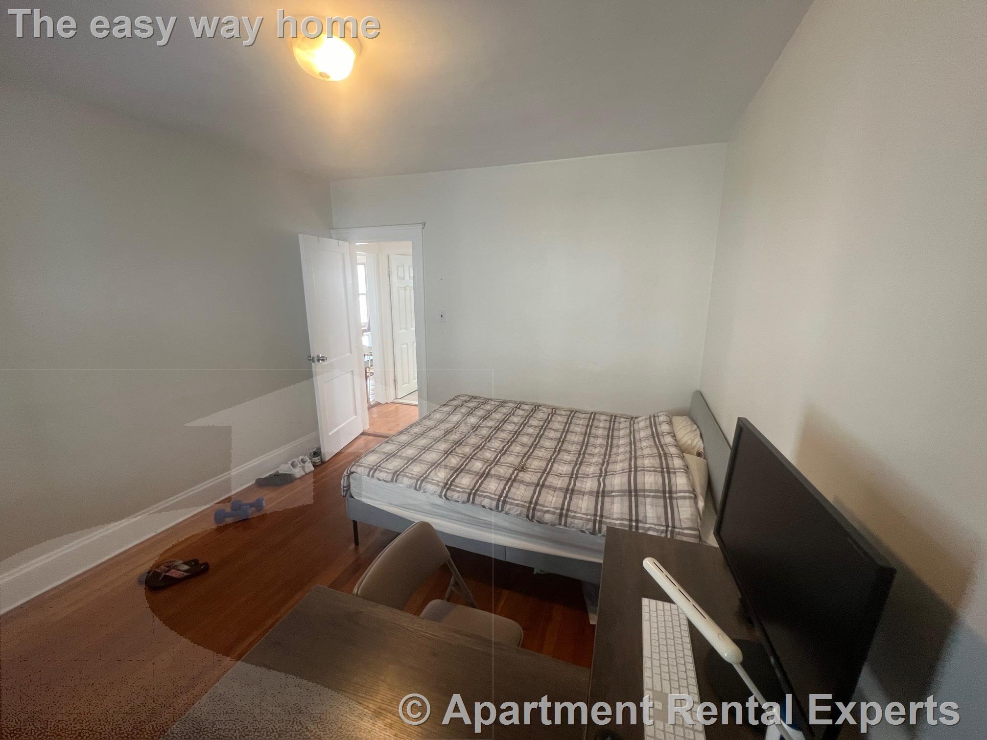 Building Photo - 73 Frederick Ave