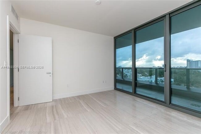 Building Photo - 1451 Brickell Ave