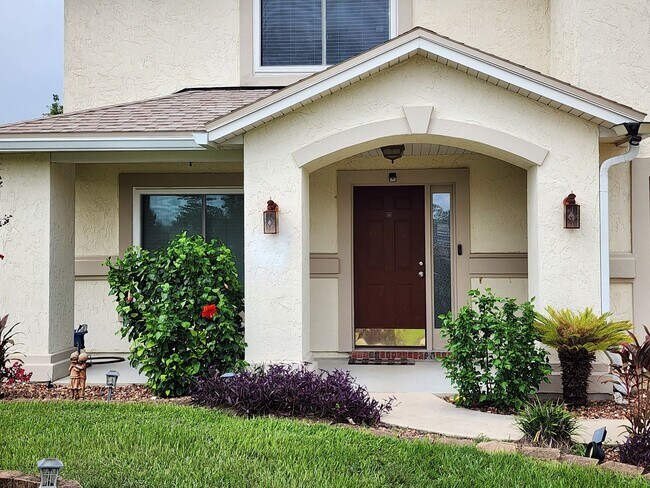 Building Photo - 4 Bedroom 2.5 Bath with in ground pool located in Lake Asbury