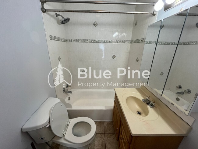 Building Photo - 1322 S 4th Ave