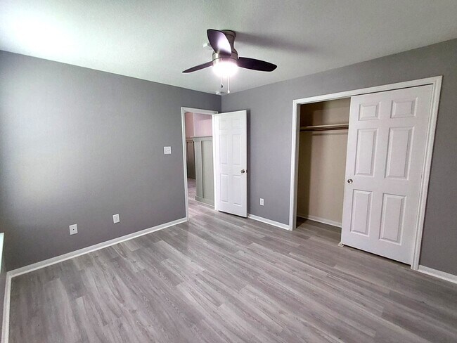 Building Photo - 23150 Quiet Heron Ct