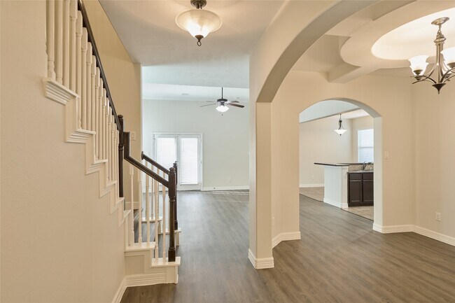 Building Photo - 630 Aulia Ln