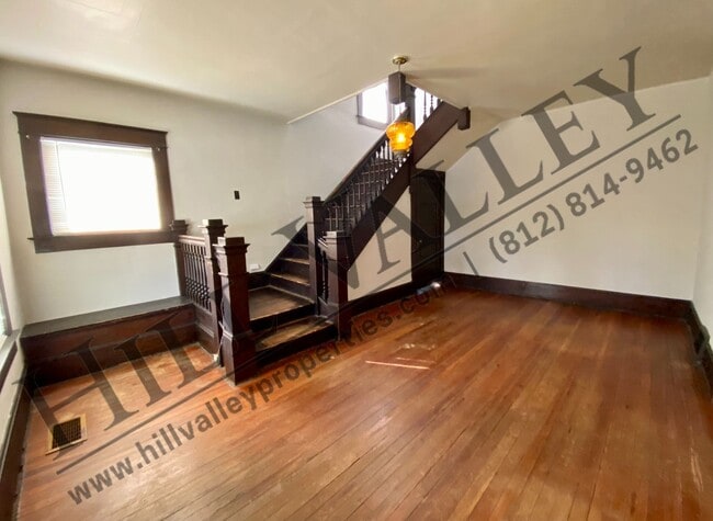 Building Photo - Three bedroom home