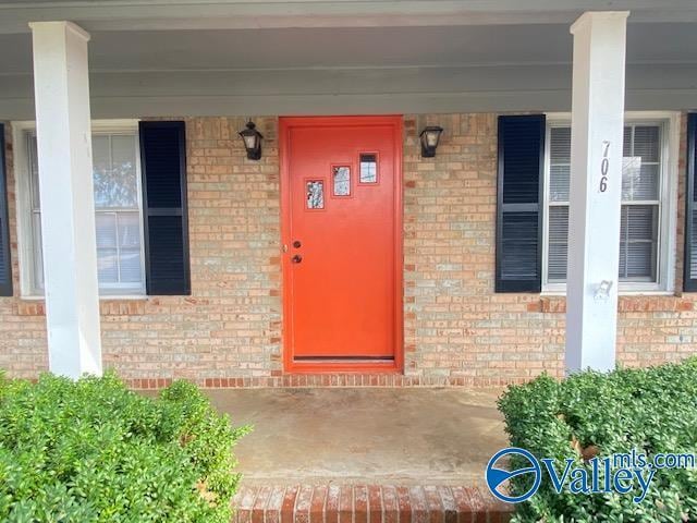 Building Photo - 706 Larry Dr