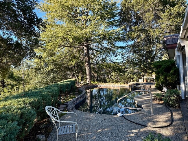 Building Photo - Cupertino Hills