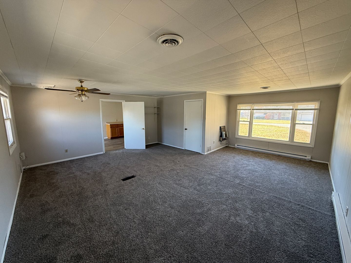 Building Photo - 4918 Dwight Dr