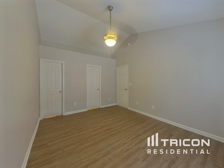 Building Photo - 1510 Verese Ct