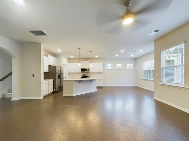 Building Photo - 3040 Whipcord Dr