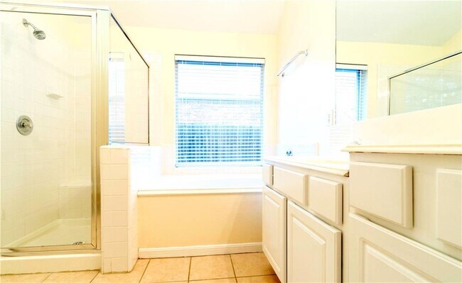 Building Photo - 11214 Amaranth Ln
