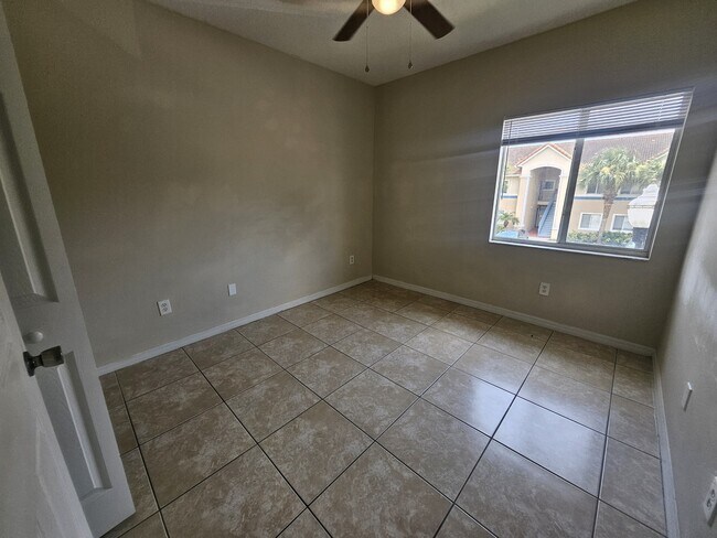 Building Photo - 13216 Villa Vista Dr