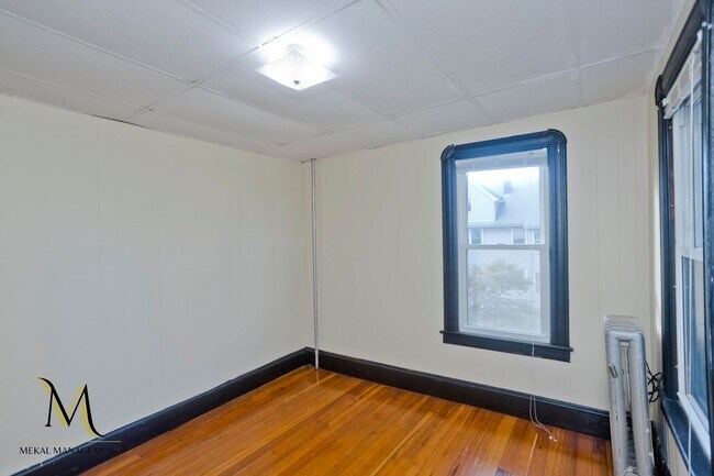 Building Photo - 43 Elmdale St