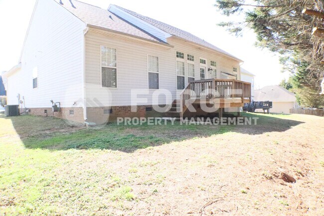 Building Photo - 819 Laurel Meadows Pkwy