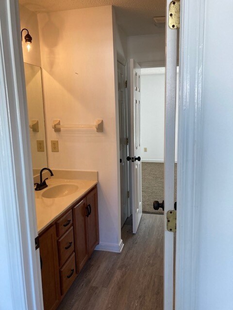 Upstairs Bathroom - 633 Wilderness Trl