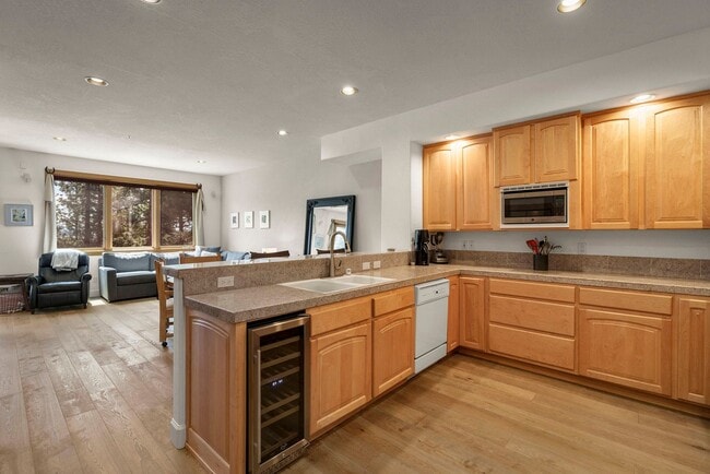 Building Photo - Season Rental Rare Opportunity The Pointe at Incline Village.