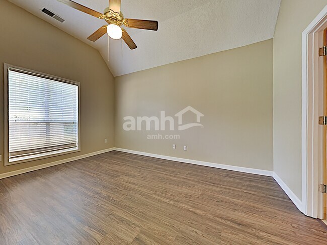 Building Photo - 4514 Huron Rd