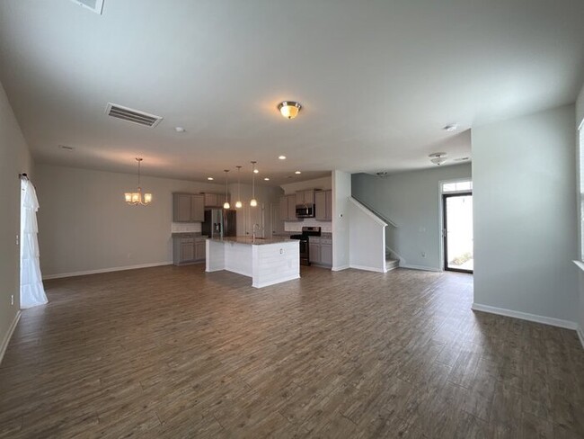 Building Photo - 9691 Mosgrove Ave
