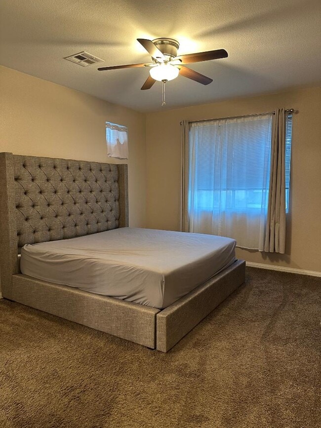 Building Photo - 7533 French Springs St