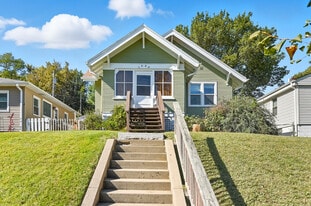 Building Photo - 1608 S 55th St