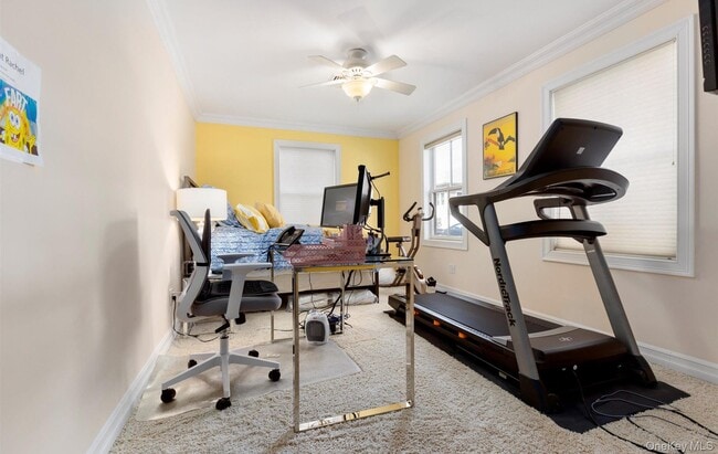 Building Photo - 847 E Broadway