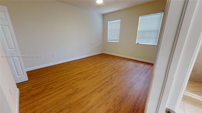 Building Photo - 9391 SW 171st Ave