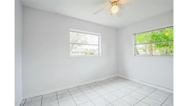 Building Photo - 1305 Estridge Dr