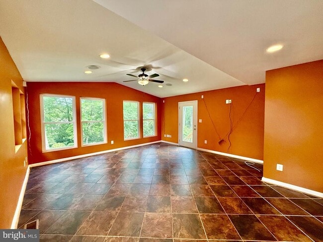 Building Photo - 6605 Keene Dr