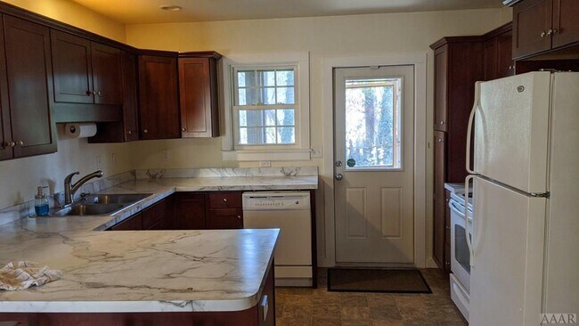 Building Photo - 203 Colonial Beach Rd