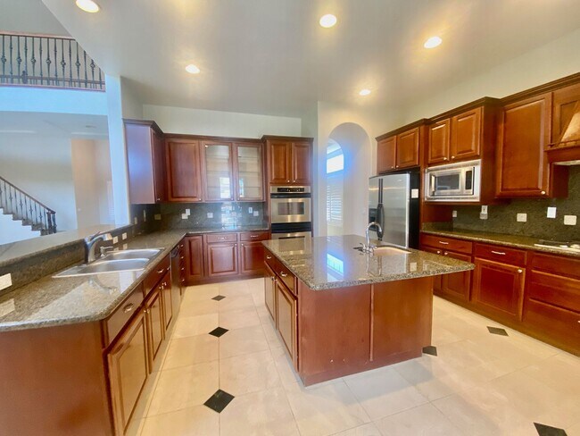 Building Photo - AVAILABLE BY 1/1/26 - ELEGANT AND SPACIOUS 4 BED, 4 BATH 2 STORY HOME WITH VIEWS OF EL DORADO HILLS