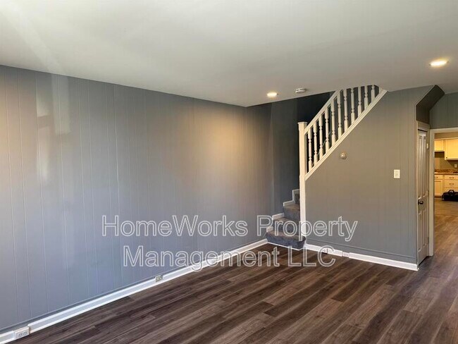 Building Photo - 1139 Hull St