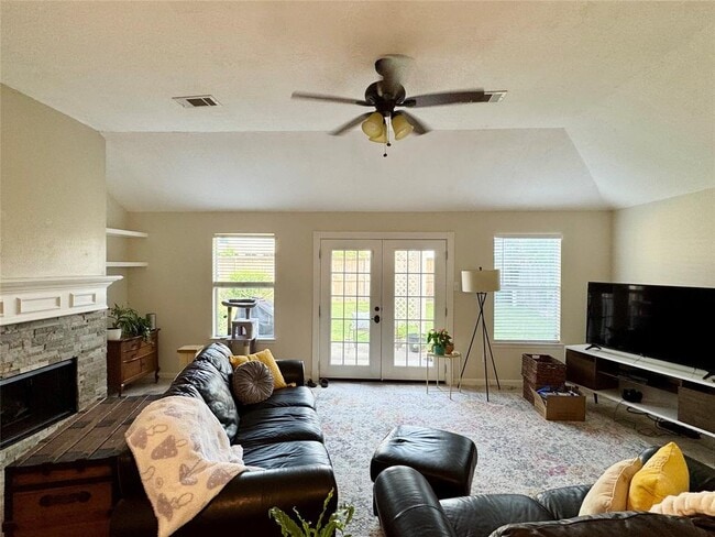 Building Photo - 14218 Cypress Meadow Dr