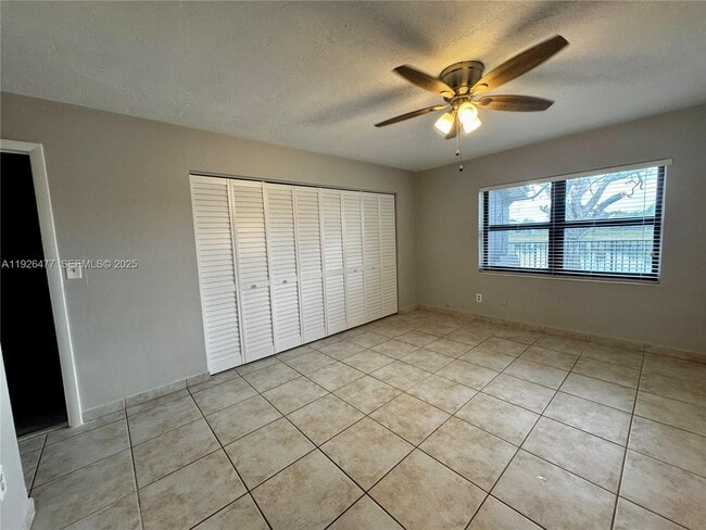 Building Photo - 12365 SW 119th Terrace