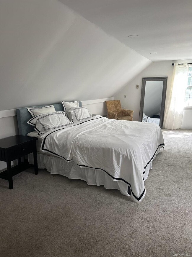 Building Photo - 270 North St