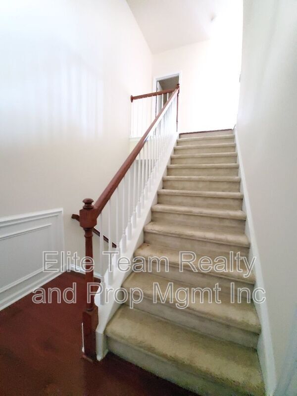 Building Photo - 11190 Bridgewater Dr