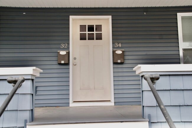 Building Photo - 34 Broadway