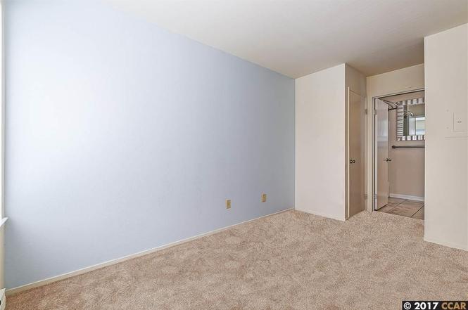 Building Photo - 140 Marina Lakes Dr