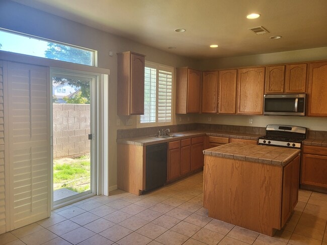 Building Photo - 3968 Colma Ave