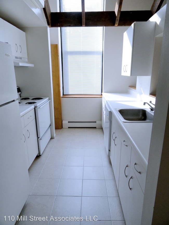 Building Photo - 1 br, 1 bath Apartment - 113 Mill Street
