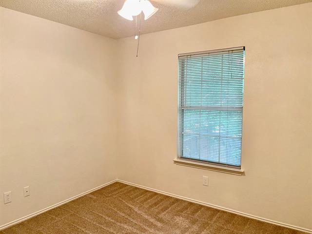 Building Photo - 5202 Sherburne Dr