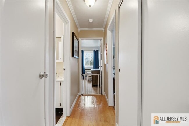 Building Photo - 1210 Cricket Ln