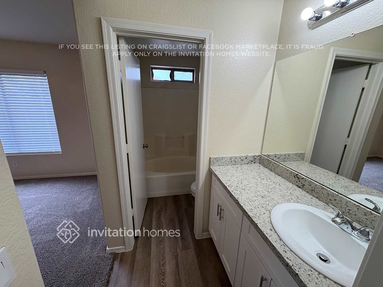 Building Photo - 13054 W Via Camille