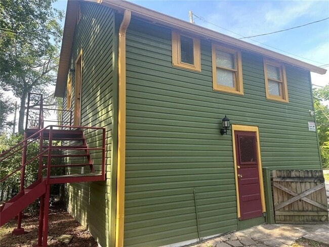 Building Photo - 15 1/2 N 4th St